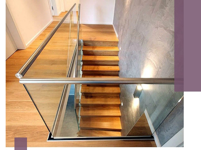 Перила для лестницы в доме — изготовление и монтаж в Курчатове