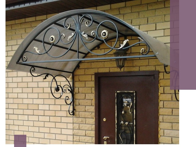 Изготовление козырьков из металла под ключ в Курчатове