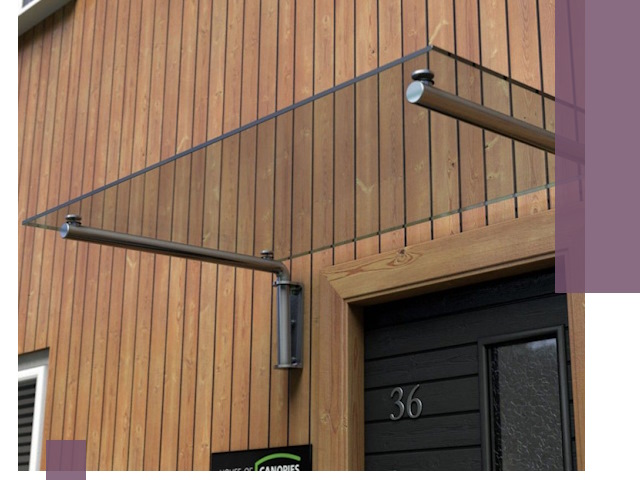 Стеклянные козырьки на входы и фасады в Курчатове